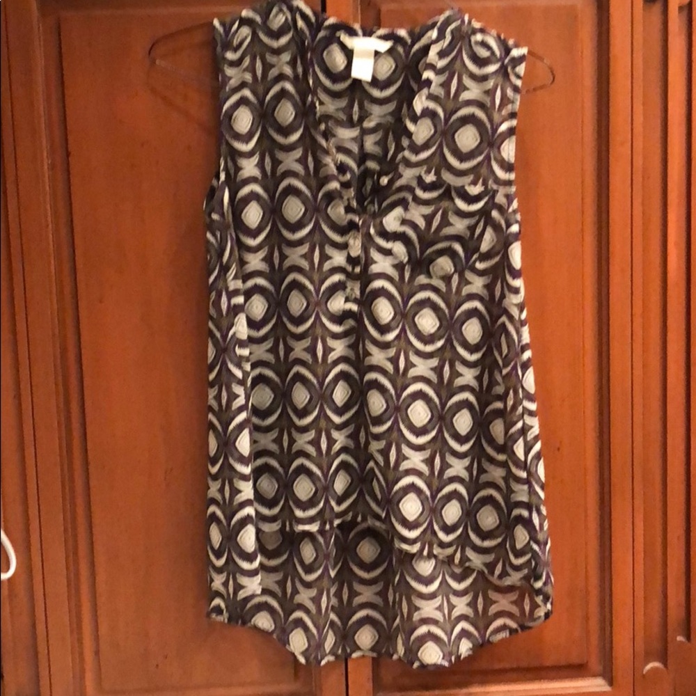 H&M sleeveless blouse